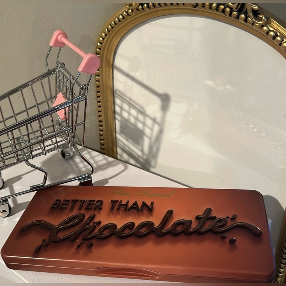 TOO FACED EYESHADOW PALETTE